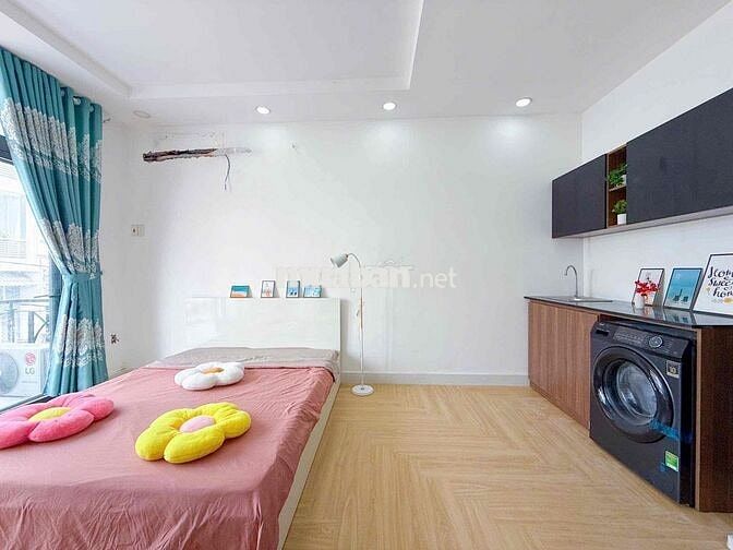 Cho thuê hộ 1 phòng ngủ ban công ngay phường Tân Kiểng, Quận 7