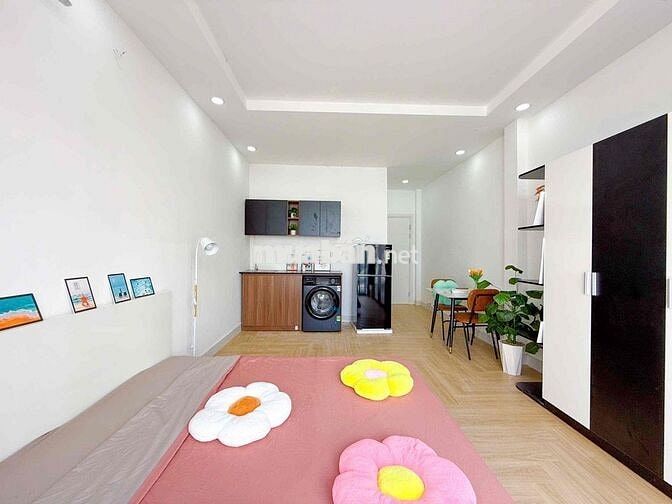 Cho thuê hộ 1 phòng ngủ ban công ngay phường Tân Kiểng, Quận 7