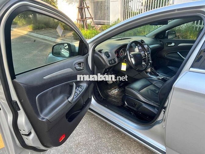 Em cần bán  Ford Mondeo 2011