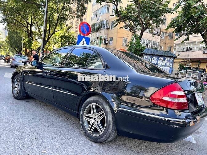 Meccedet E 240 xe chính chủ giảng viên ĐH đi lại