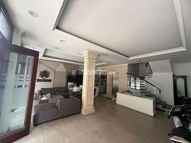 LinhHK – Bán nhà duy nhất phố Hàng Dầu 300m², mt10m – hàng hiếm phố cổ