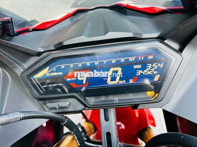 Honda CBR Đỏ, xanh, trắng 3452 km