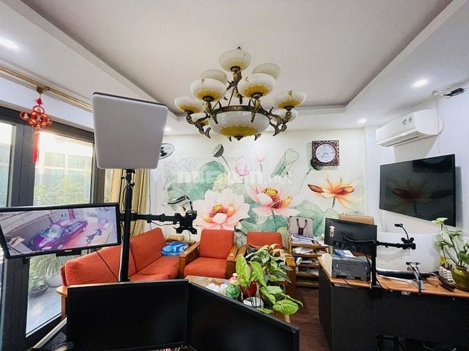 An Dương Vương Tây Hồ - Ô Tô - KD– 60 M 4 T – MT 4.5 M – Giá 18.2 Tỷ.