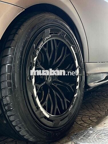 BMW 3 Series 2011 320i - 47000 km