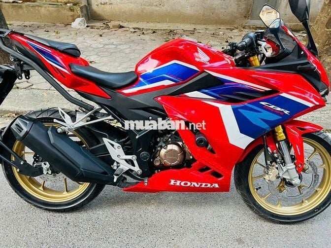 Honda CBR Đỏ, xanh, trắng 3452 km