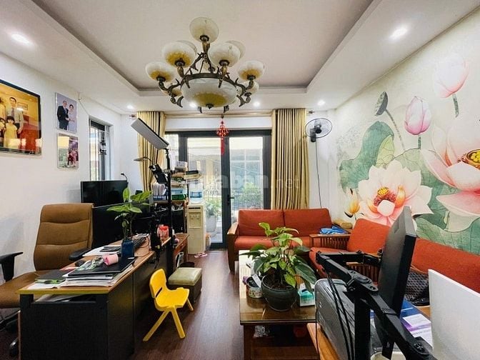 An Dương Vương Tây Hồ - Ô Tô - KD– 60 M 4 T – MT 4.5 M – Giá 18.2 Tỷ.