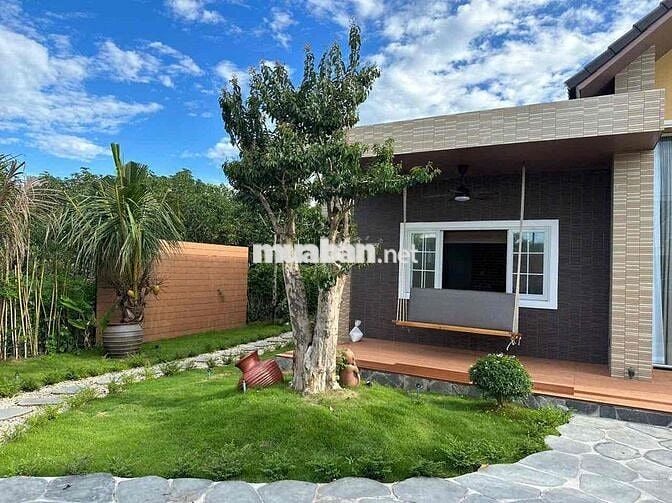 villa Bà rịa - VT,852m2,thổ cư 260m2,full nội thất,mới đẹp,giá 10tỷ TL