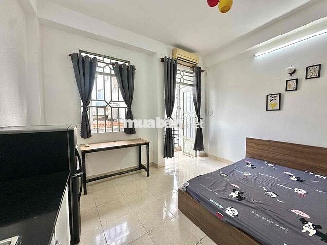 Căn hộ Studio ban công full nội thất ngay ngã 4 Phú Nhuận