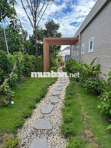 villa Bà rịa - VT,852m2,thổ cư 260m2,full nội thất,mới đẹp,giá 10tỷ TL