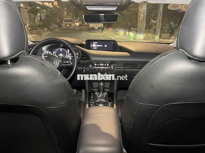 Mazda 3 2022 1.5L Luxury - 70287 km