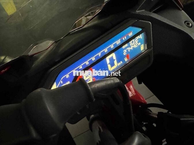 Mua xe hơi nên dư xe Honda CBR 150 Bán Lại