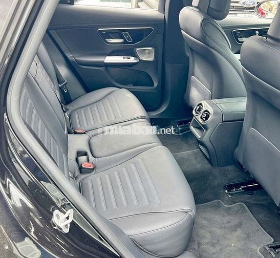 2023 300 4Matic - 5000 km