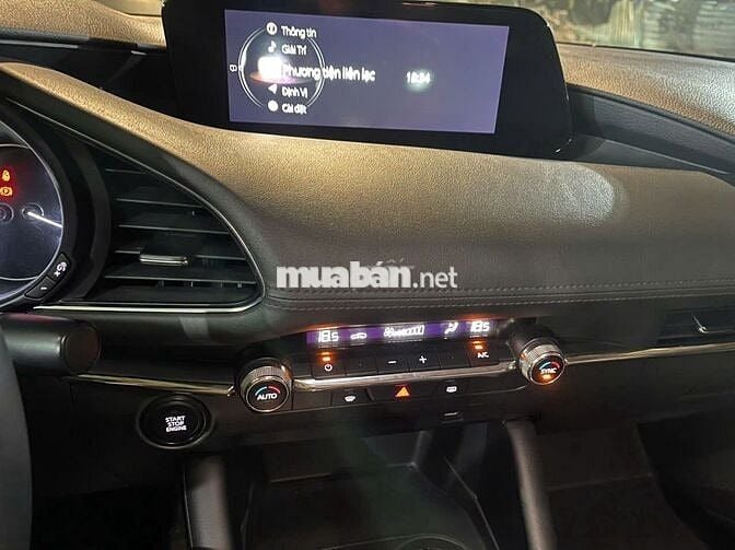 Mazda 3 2022 1.5L Luxury - 70287 km