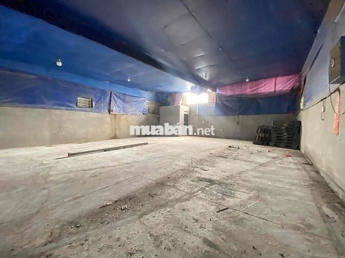 Cho thuê kho, xưởng 250m2 Bà Điểm Contener 24/24