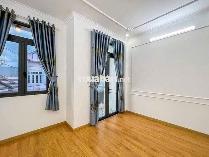 Cho thuê gấp nhà 116/2A Lê Lợi, P4, Q.Gò Vấp thông ra Phan Văn Trị