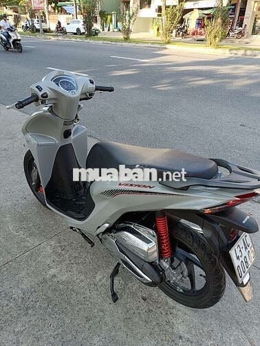 Vision 2024 chạy đúng 4 ngàn như  mới