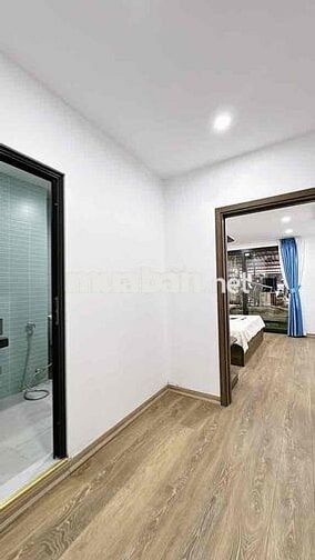 TẦNG 2 MẶT PHỐ 8/3 #QUỲNH MAI - SÂN CHƠI TRƯỚC NHÀ - HAI MẶT THOÁNG