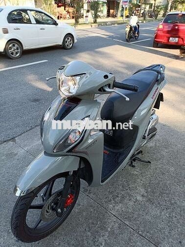 Vision 2024 chạy đúng 4 ngàn như  mới