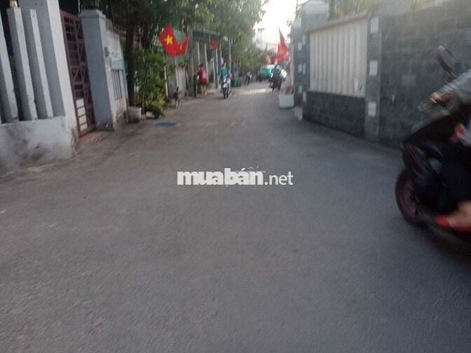 CẦN BÁN GẤP GIẢM 200 TRIỆU KIỆT Ô TÔ THÔNG THOÁNG GẦN ĐH SƯ PHẠM