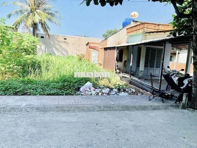 Đất sau lưng thế giới di động 4,9x22,5m giá ngộp 1ty280