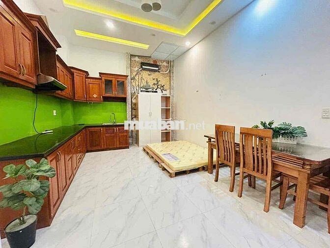 PHÒNG TRỆT - BẾP SIÊU RỘNG gần KCX TÂN THUẬN, PHÚ MỸ HƯNG Q7