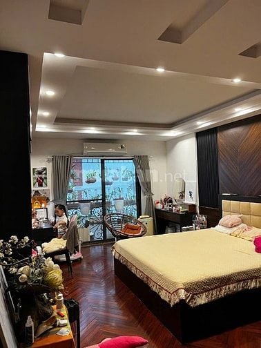 Bán nhà phố Thái Hà, Đống Đa 56m, 6 tầng. Giá: 20.5 tỷ