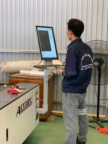 TUYỂN THỢ/PHỤ MÁY CHẤN, CẮT LASER VÀ THỢ/PHỤ/HỌC VIỆC GÒ NUÔI ĂN Ở