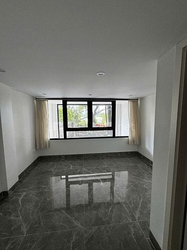 BÁN NHÀ MỚI XÂY 5 TẦNG - MẶT HỒ ĐIỀU HOÀ - KHU PHÂN LÔ NGÕ TÂY TRÀ