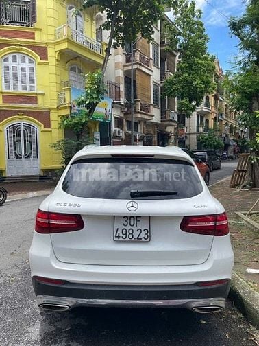 Xe Mercedes Benz GLC 250 4Matic 2018