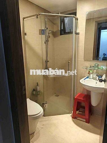 CHO THUÊ CHUNG CƯ. Ở GIA ĐÌNH HOẶC NHÓM BẠN