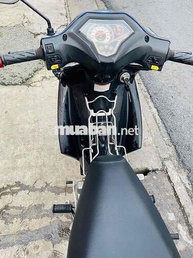 Suzuki Axelo xe êm tay côn