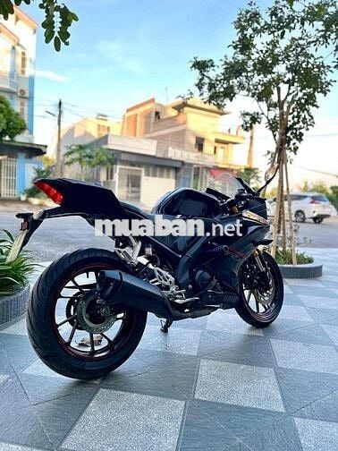 cần bán r15v3 hỗ trợ trả góp