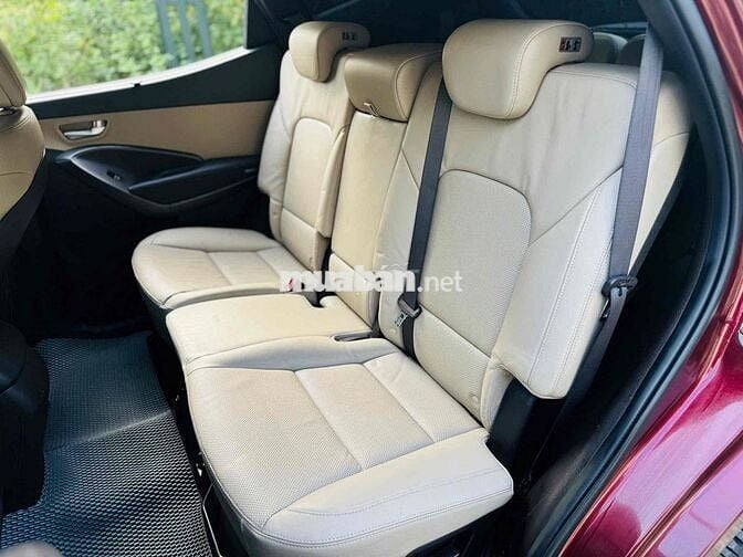 Hyundai SantaFe Premium 2.2D 4x4 sản xuất 2018