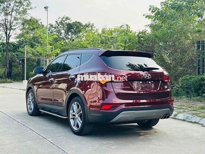 Hyundai SantaFe Premium 2.2D 4x4 sản xuất 2018