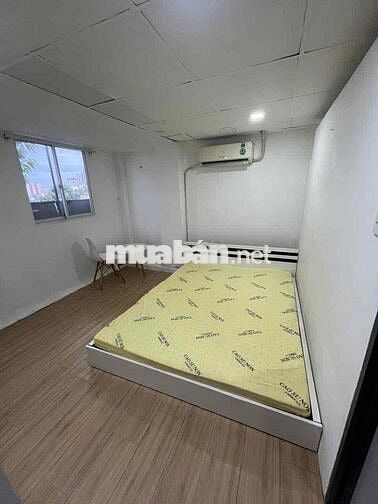 Căn hộ 2PN đủ nội thất Quận 1 giá siêu rẻ