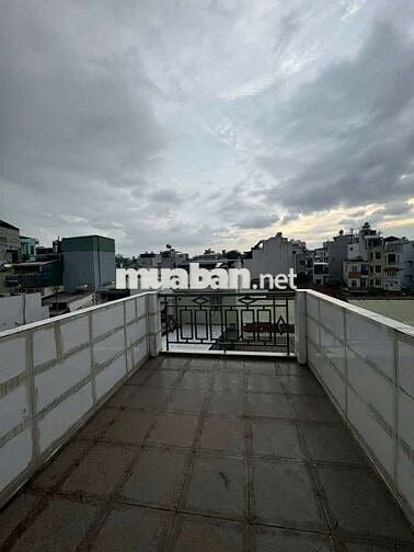 Nhà mới 100%, Trường Sa Q3, trệt 2 lầu, sân thượng, 3WC, 2PN