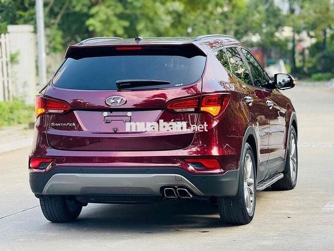 Hyundai SantaFe Premium 2.2D 4x4 sản xuất 2018