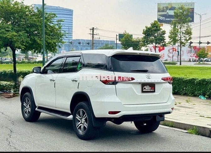 Toyota Fortuner 2.4L 4x2 MT 2023 - 49000 km