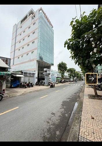 Toà Nhà Văn Phòng Đường Nguyễn Văn Đừng, Ngay Trần Hưng Đạo 2 chiều