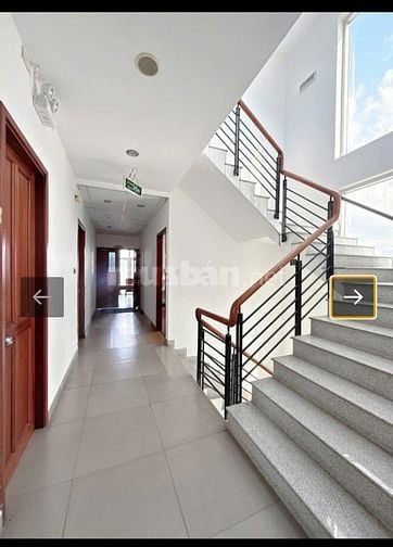 Toà Nhà Văn Phòng Đường Nguyễn Văn Đừng, Ngay Trần Hưng Đạo 2 chiều