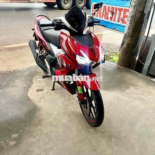 cần bán winner v2 hỗ trợ trả góp