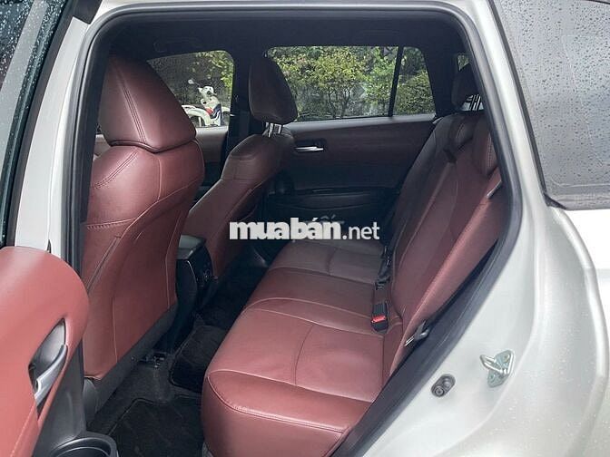 Toyota Corolla Cross 2021 1.8G, xe gia đình