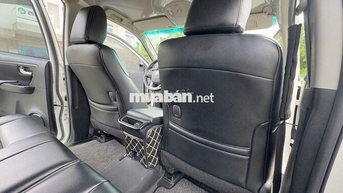 Toyota Fortuner 2.4L 4x2 MT 2023 - 49000 km