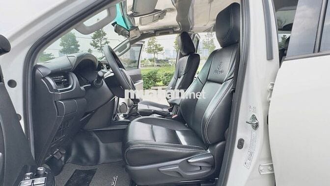 Toyota Fortuner 2.4L 4x2 MT 2023 - 49000 km