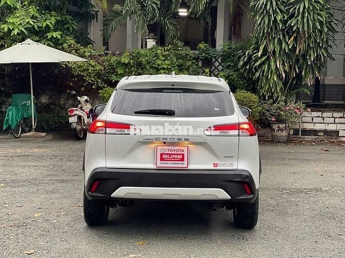 Toyota Corolla Cross 2021 1.8G, xe gia đình