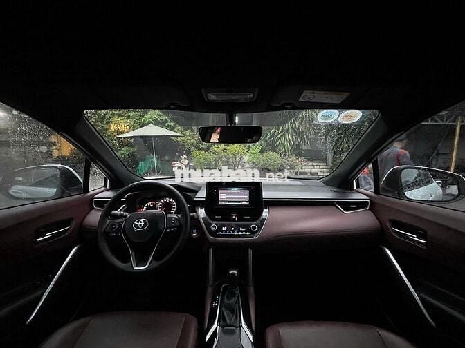 Toyota Corolla Cross 2021 1.8G, xe gia đình