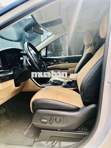 Kia Carnival 2022 Signature 2.2D - Lướt 13,000 km.