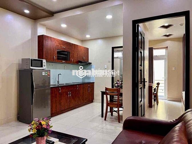 Căn Hộ Một Phòng Ngủ Ban Công Đẳng Cấp Tại Phú Nhuận RỘNG 50m2