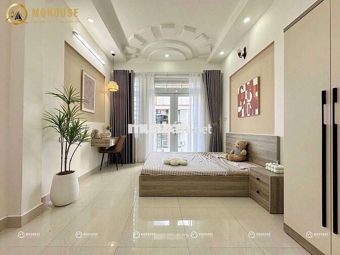 Căn hộ full nội thất ban công cực thoáng mát Trần Hưng Đạo Quận 5