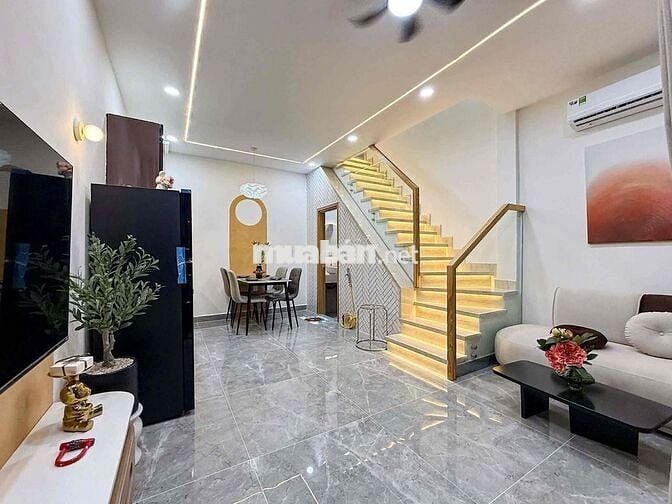 QUÁ NGON - PHAN XÍCH LONG - 3 PN - NHÀ ĐẸP FULL NT - TRỆT LẦU + LỬNG